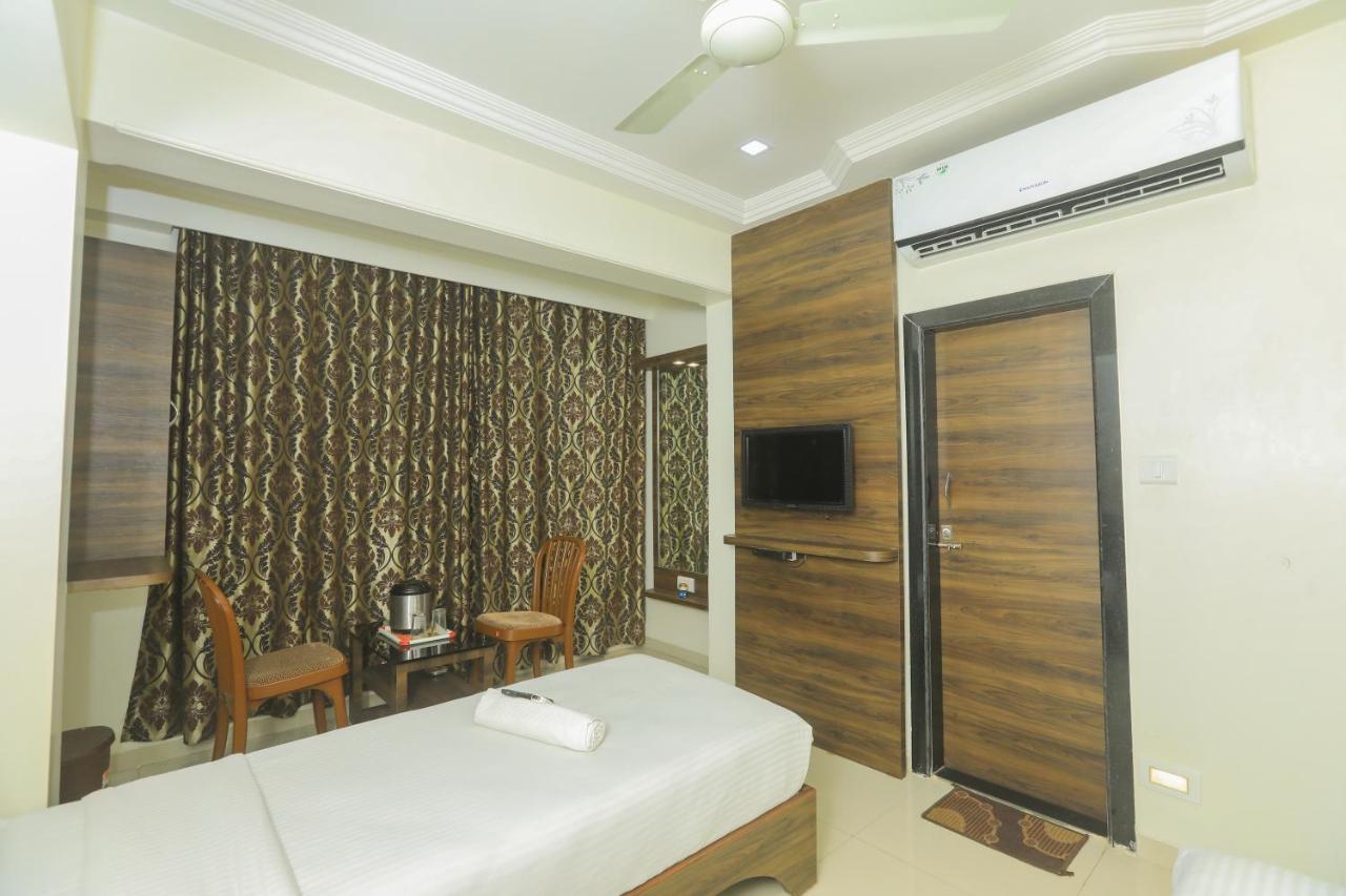 Hotel Mid Town Mumbai Exterior foto
